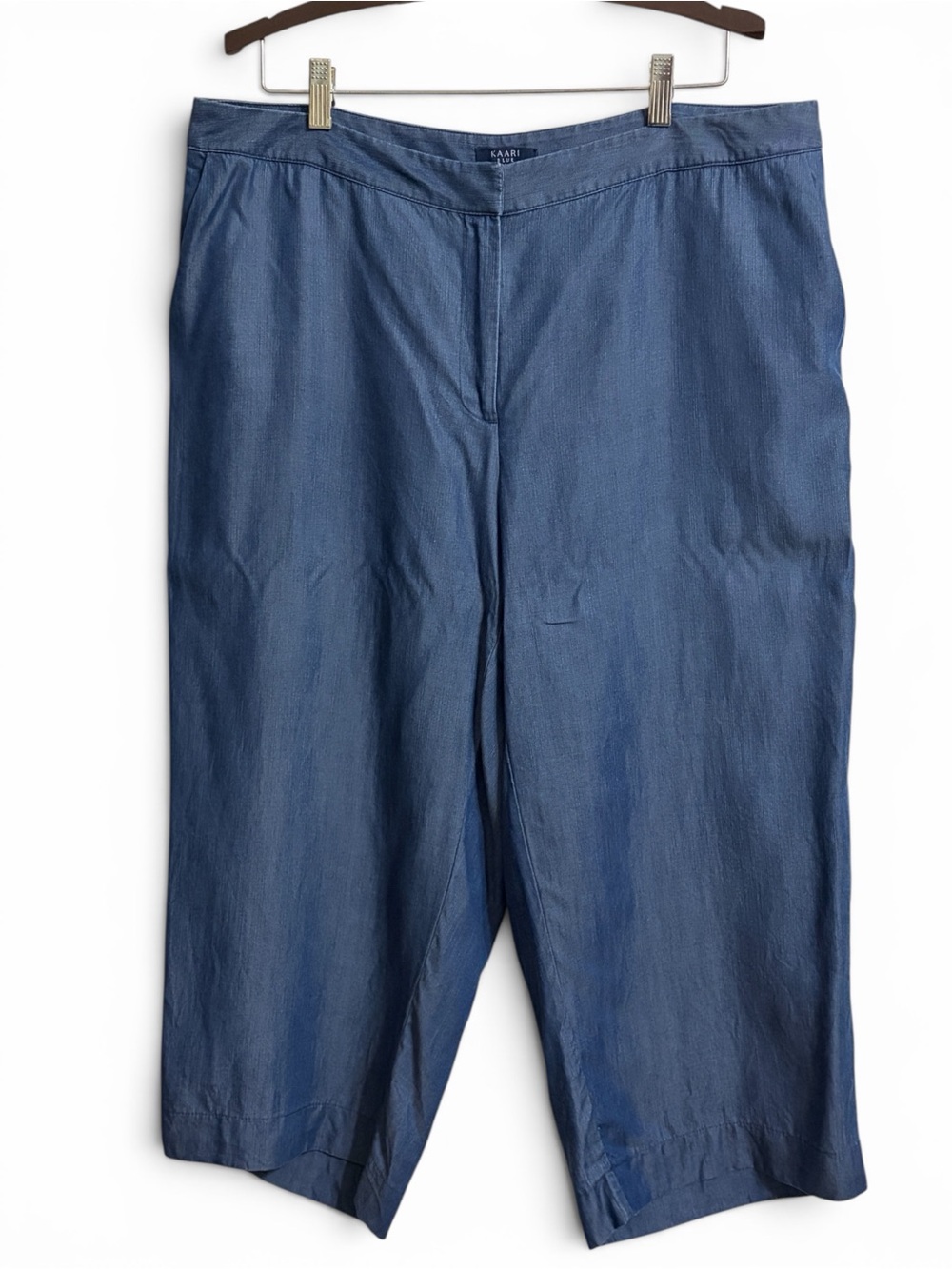 Kaari Blue Curvy Wide Leg Chambray Capris/Crops in Denim Blue Sz 16W